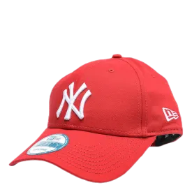 940 League Basic White/Red
